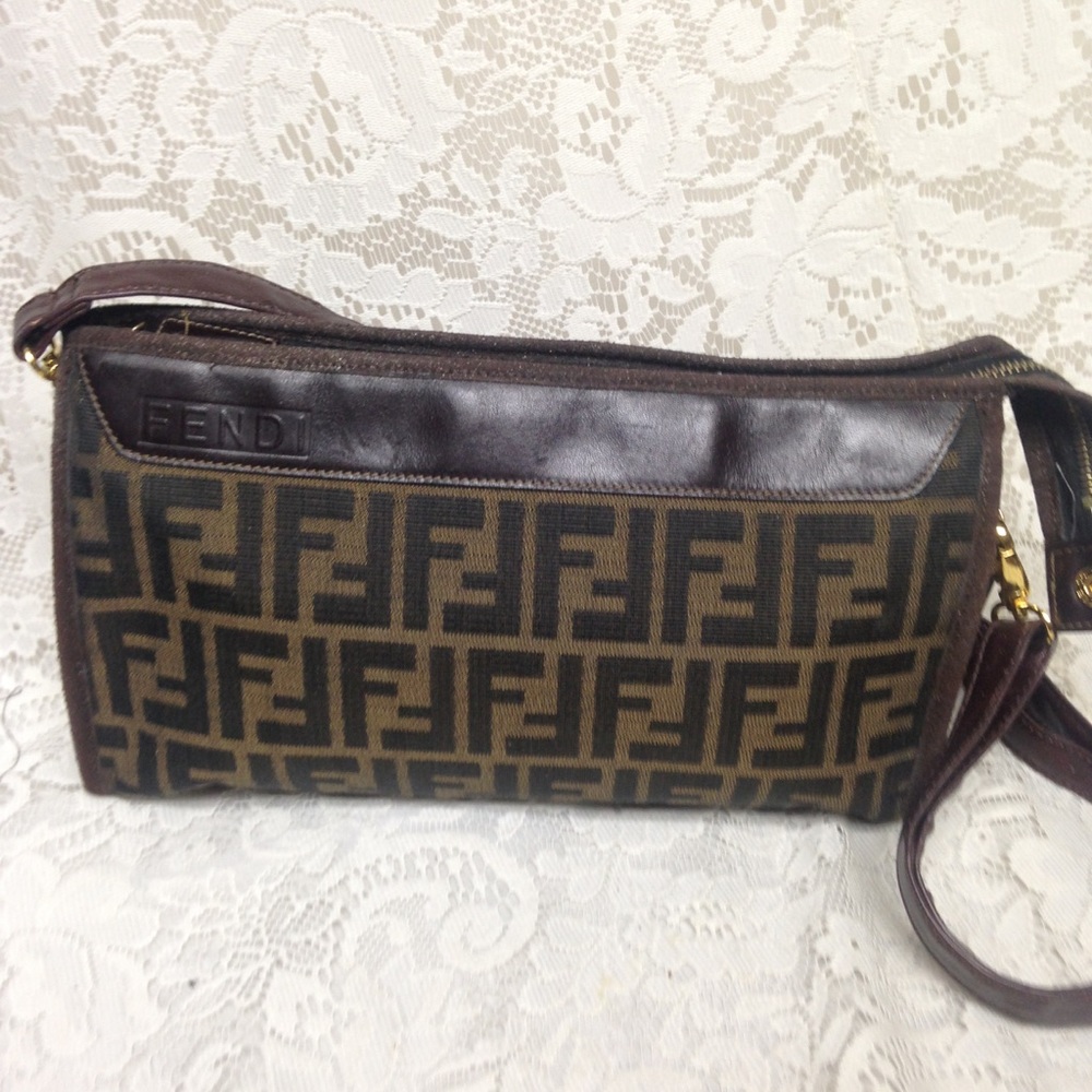 Vintage Fendi Zucca Pouch- Crossbody - Picture 11 of 12